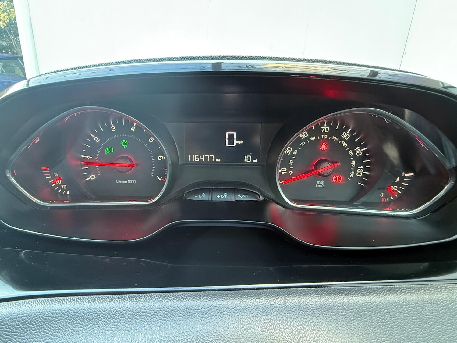 Used Peugeot 208 2015 for sale - 76377607: Photo 32