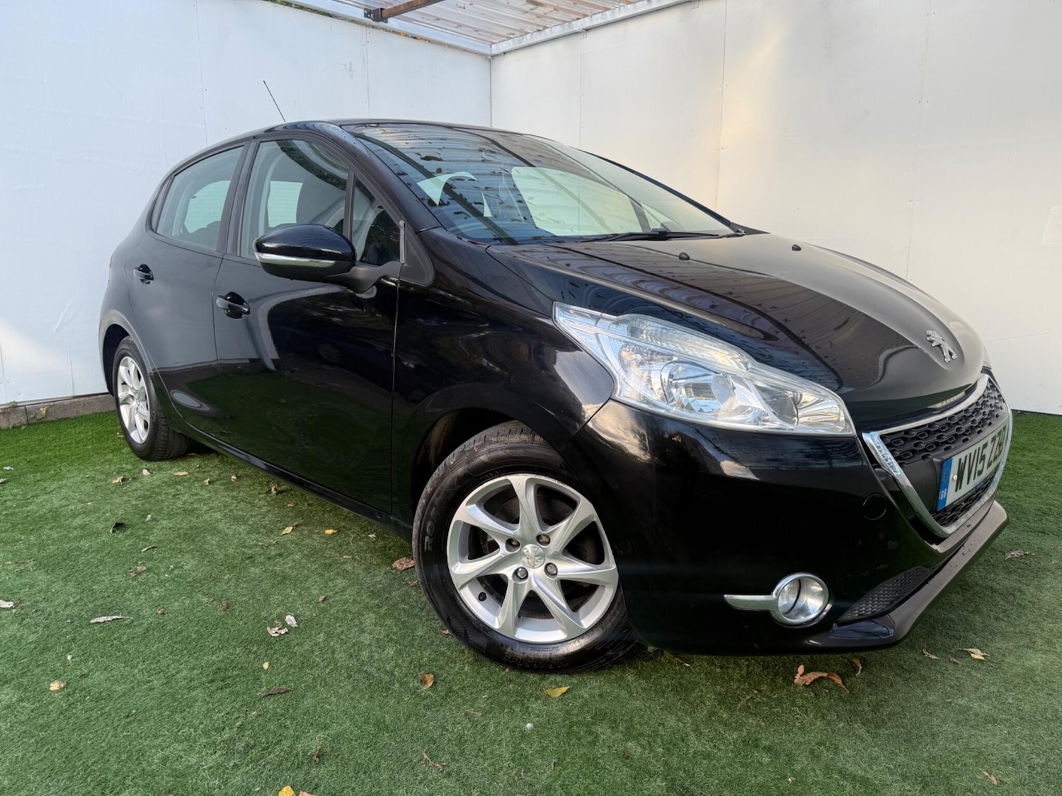 Used Peugeot 208 2015 for sale - 76377607: Photo 4