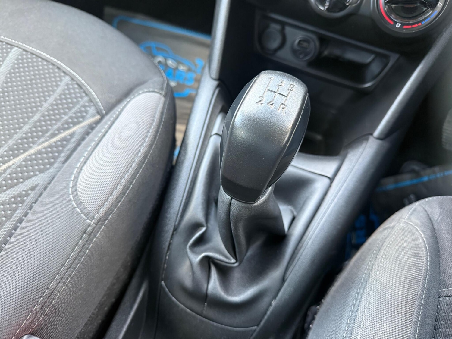 Used Peugeot 208 2015 for sale - 76377607: Photo 49