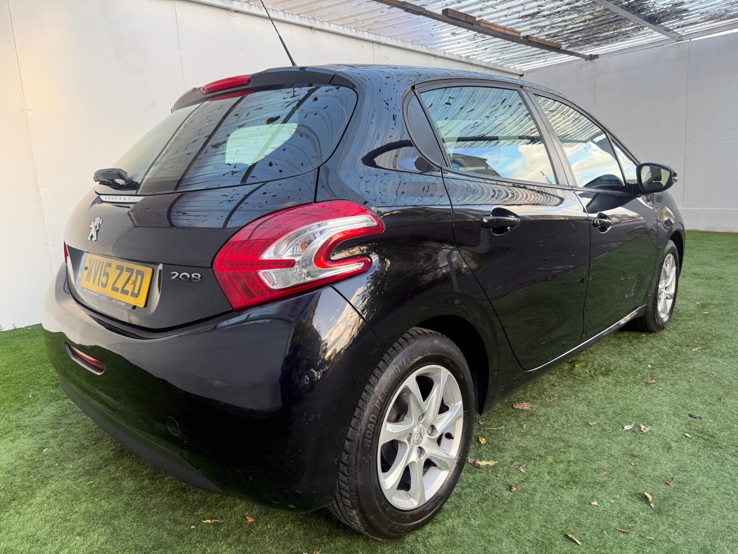 Used Peugeot 208 2015 for sale - 76377607: Photo 6