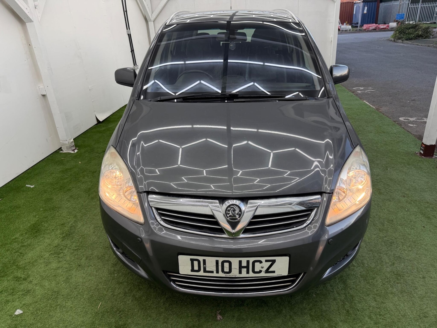 Used Vauxhall Zafira 2010 for sale - 77097445: Photo 12