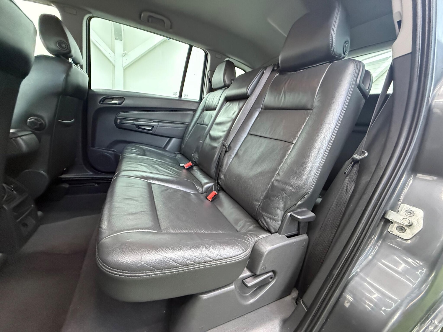 Used Vauxhall Zafira 2010 for sale - 77097445: Photo 25