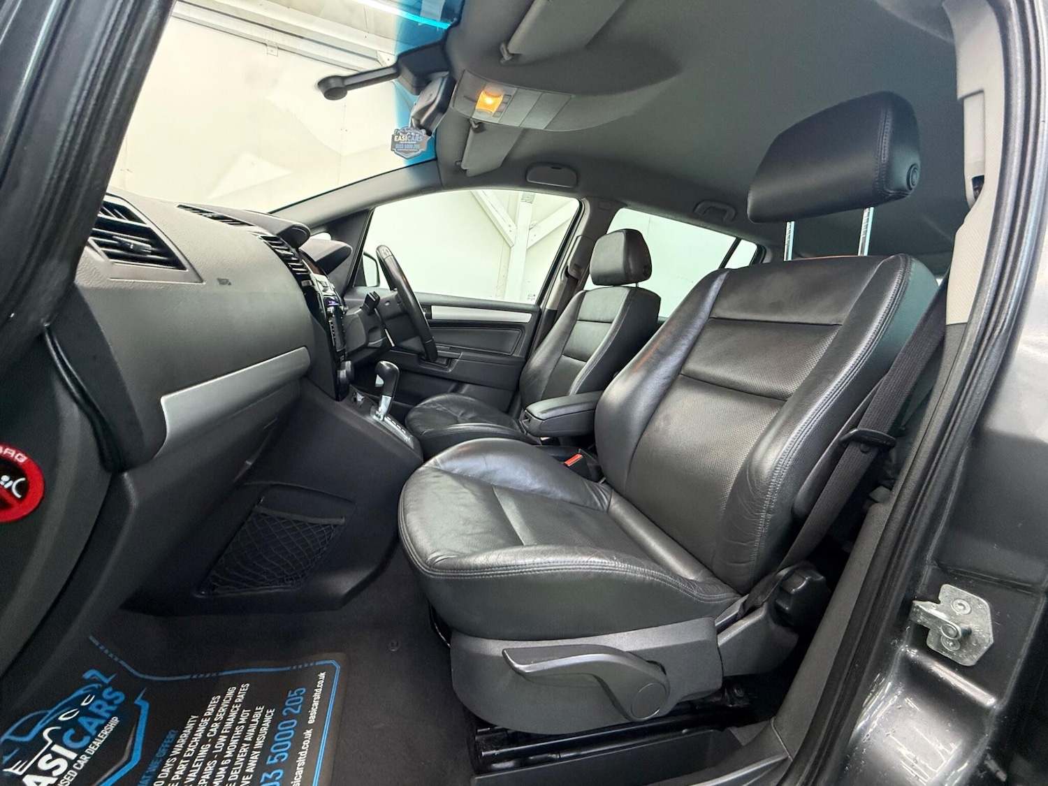 Used Vauxhall Zafira 2010 for sale - 77097445: Photo 30