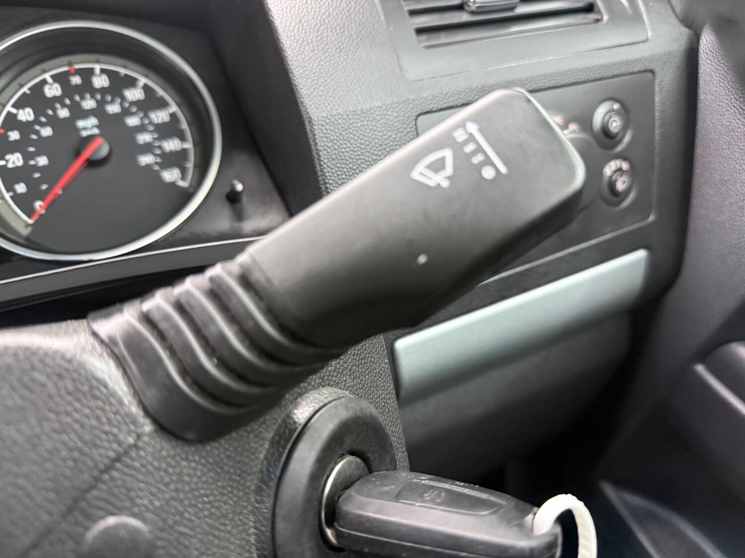 Used Vauxhall Zafira 2010 for sale - 77097445: Photo 41