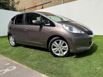 Used Honda Jazz 2014 for sale - 75940342: Photo