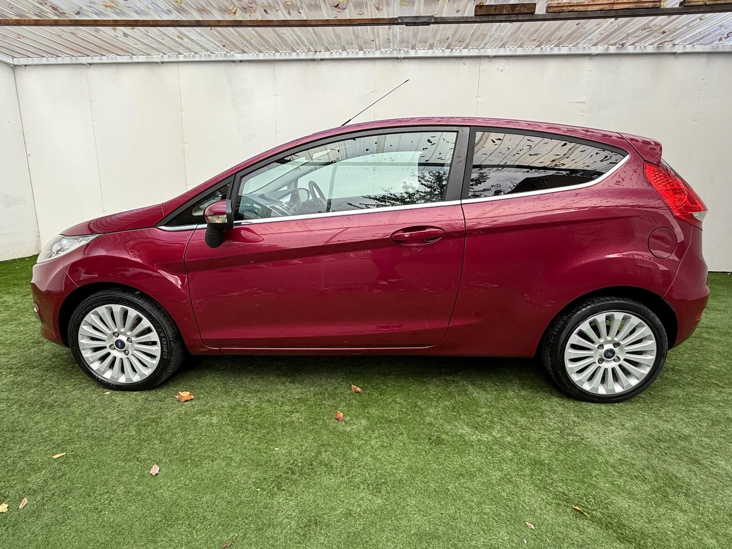Used Ford Fiesta 2010 for sale - 76337549: Photo 10