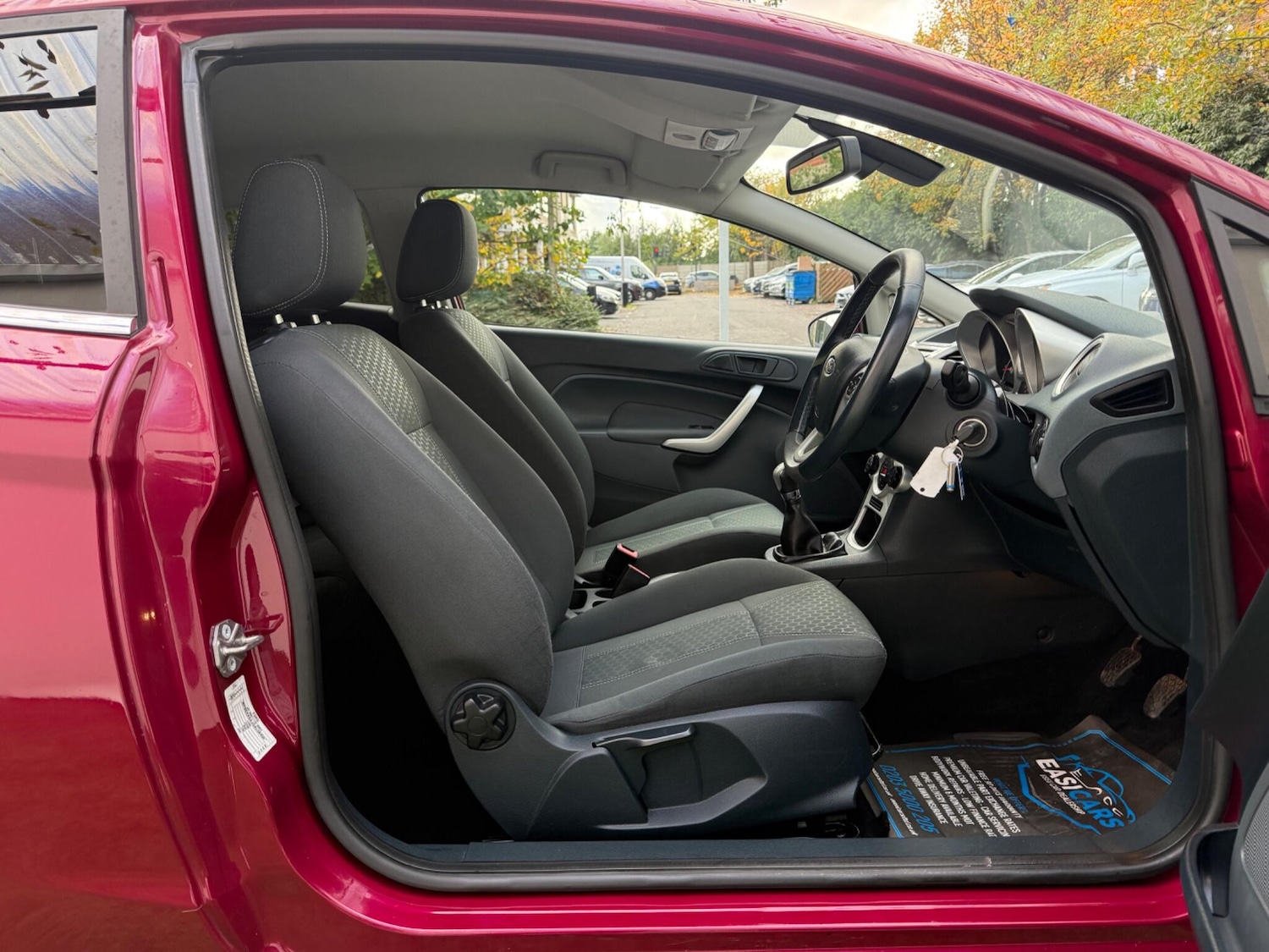 Used Ford Fiesta 2010 for sale - 76337549: Photo 14