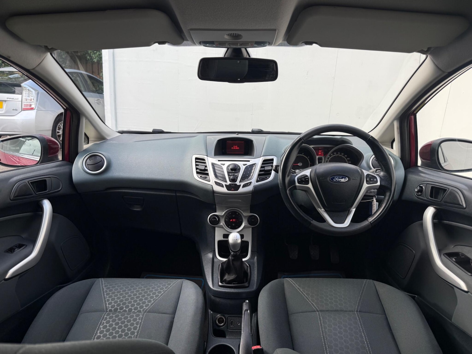 Used Ford Fiesta 2010 for sale - 76337549: Photo 25