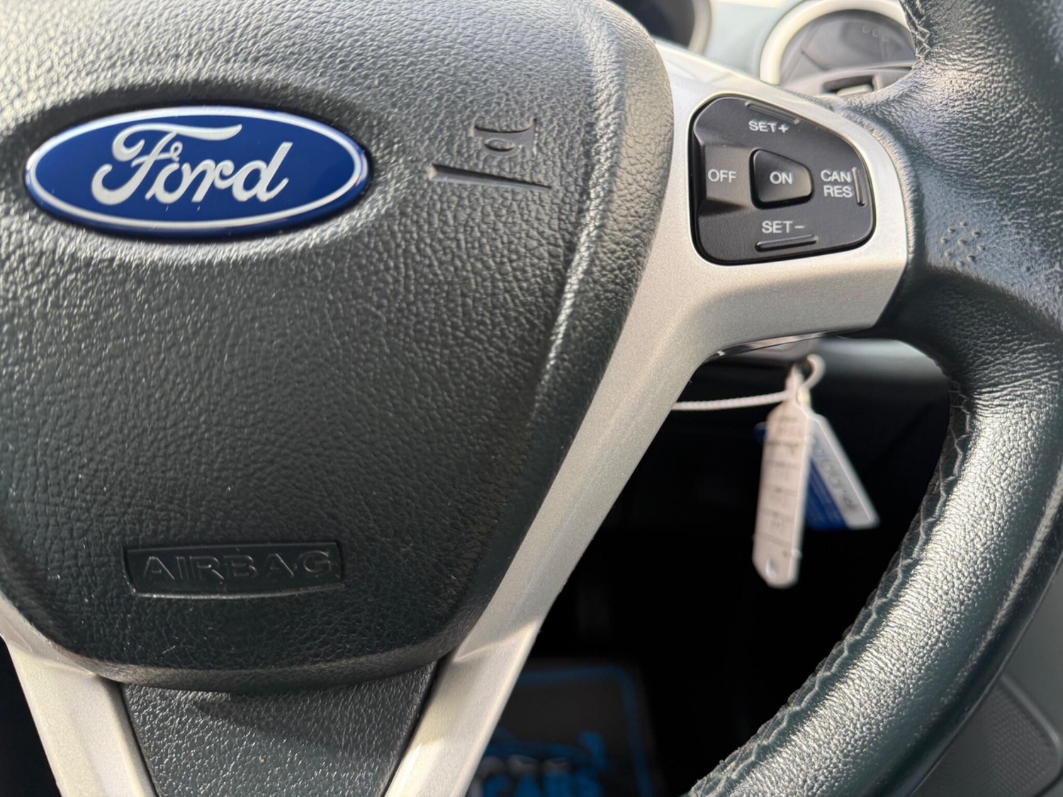 Used Ford Fiesta 2010 for sale - 76337549: Photo 32