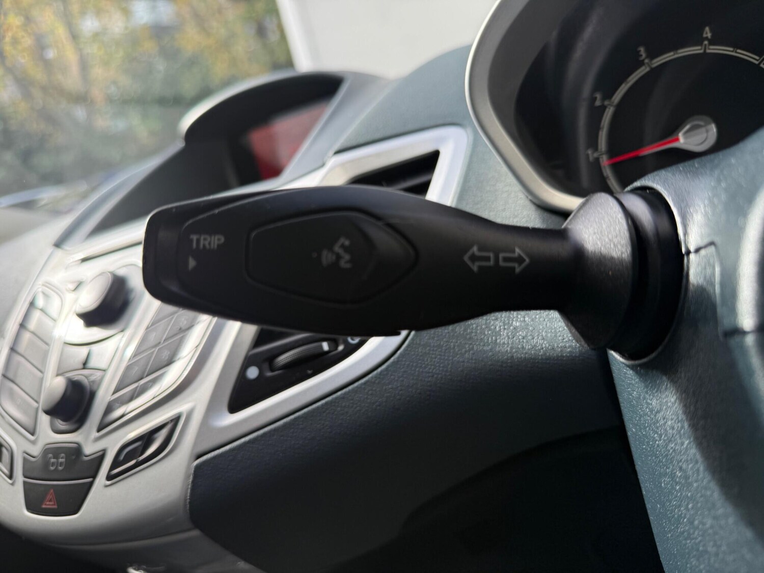 Used Ford Fiesta 2010 for sale - 76337549: Photo 33