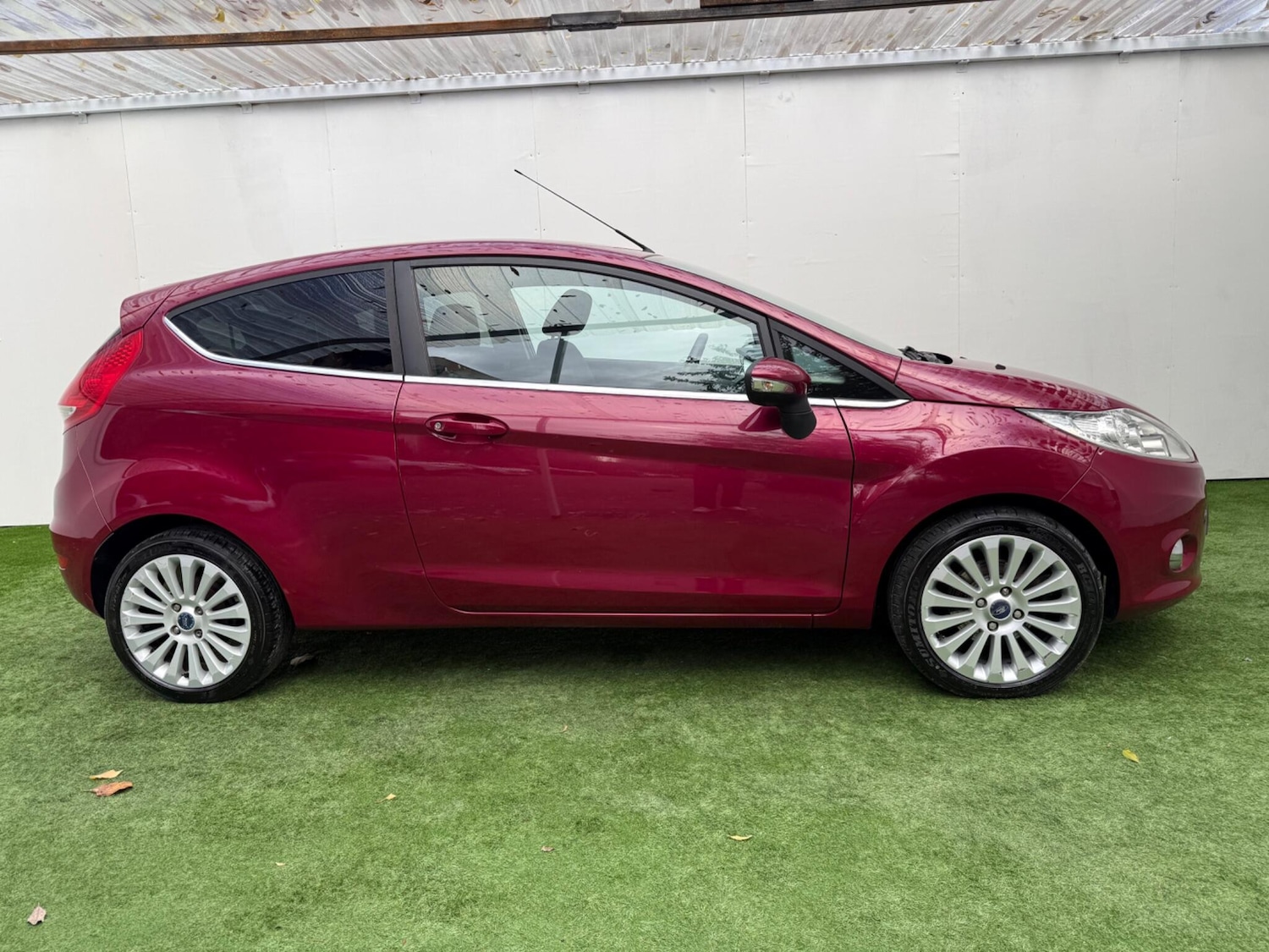Used Ford Fiesta 2010 for sale - 76337549: Photo 5