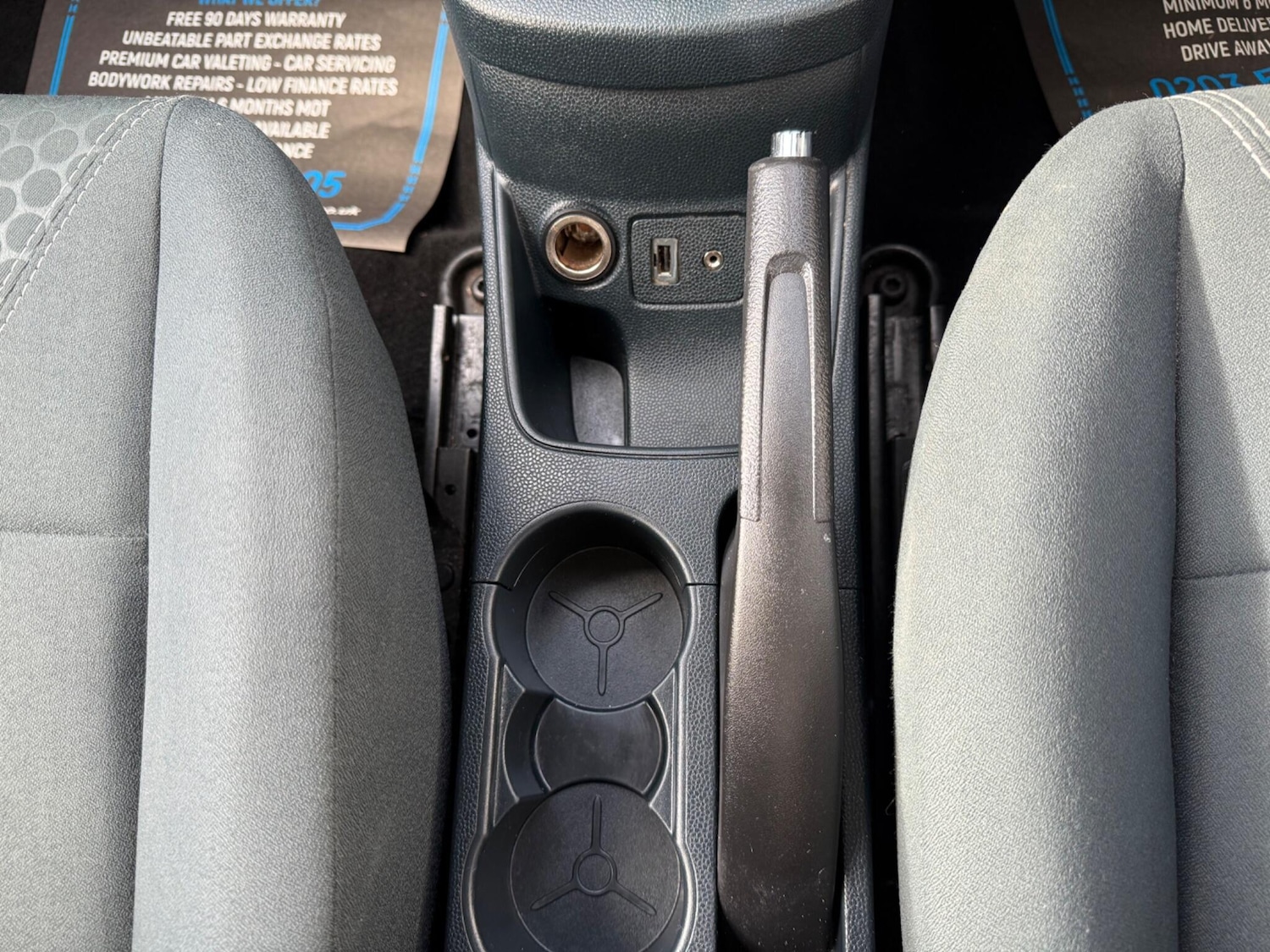 Used Ford Fiesta 2010 for sale - 76337549: Photo 50