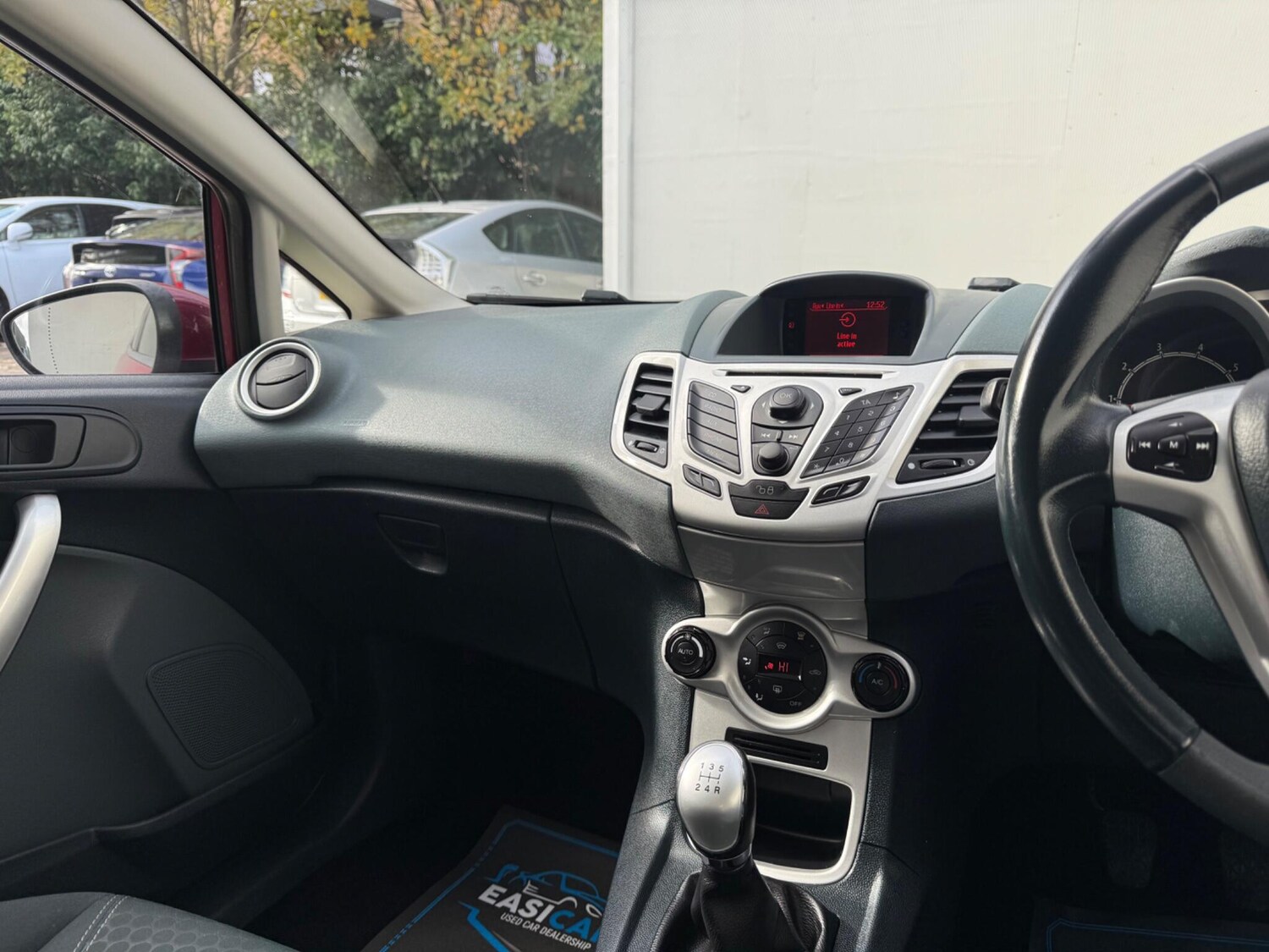 Used Ford Fiesta 2010 for sale - 76337549: Photo 51