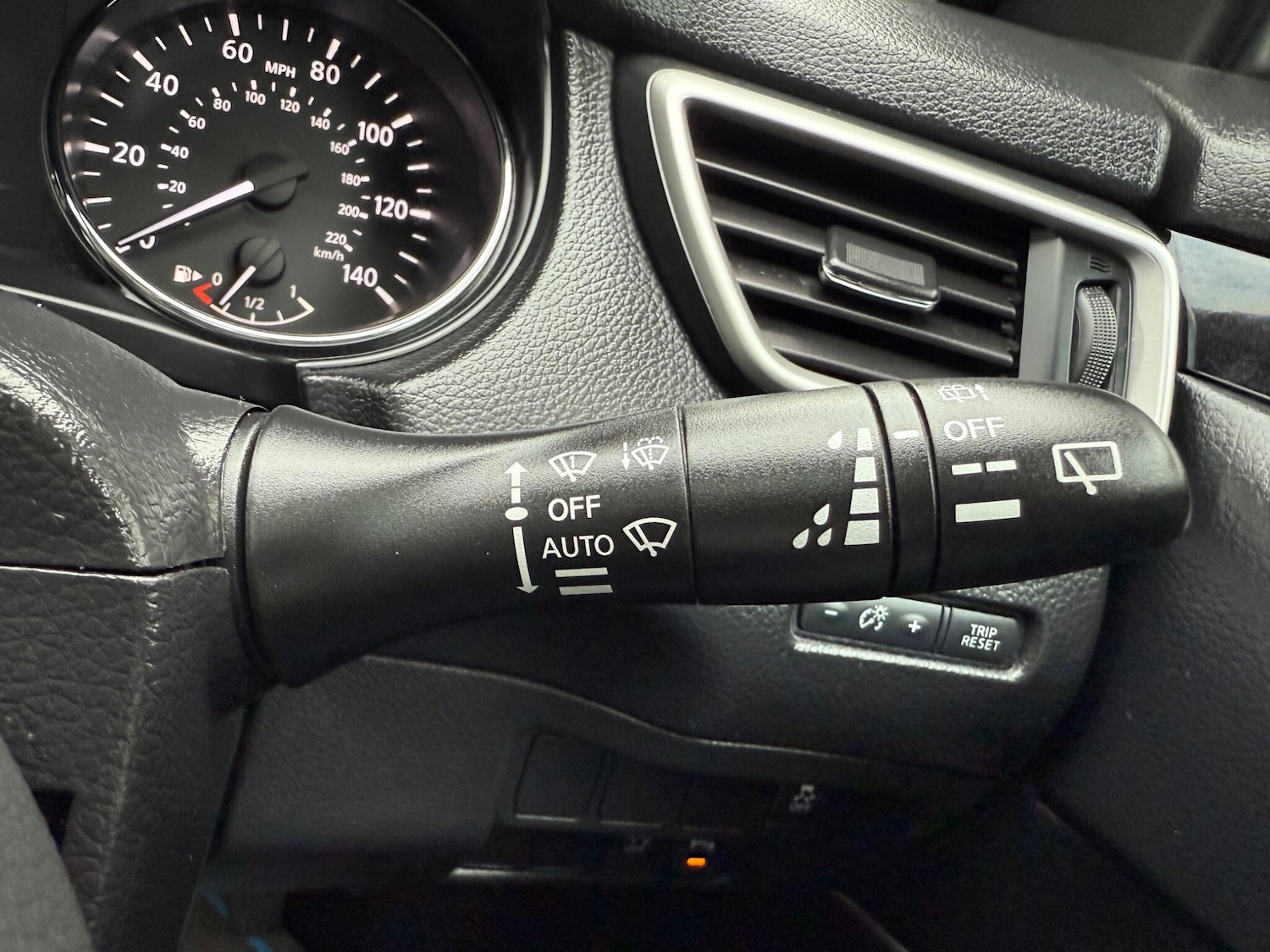 Used Nissan Qashqai 2014 for sale - 76099168: Photo 37
