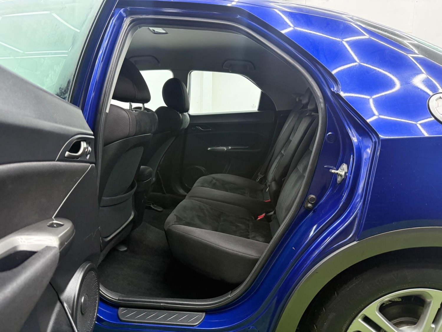 Used Honda Civic 2011 for sale - 77084483: Photo 22