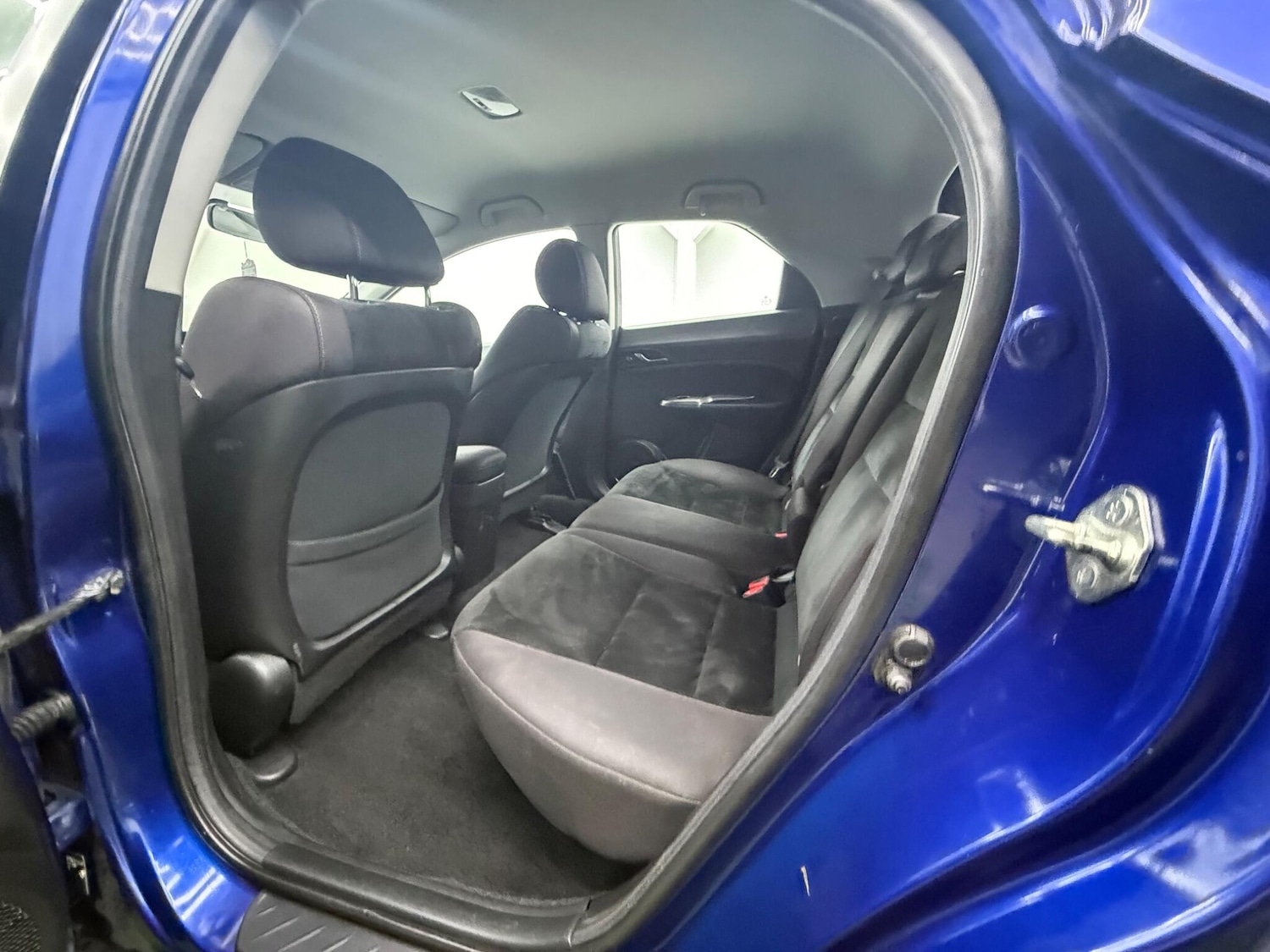 Used Honda Civic 2011 for sale - 77084483: Photo 23