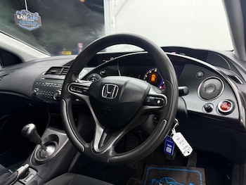 Used Honda Civic 2011 for sale - 77084483: Photo