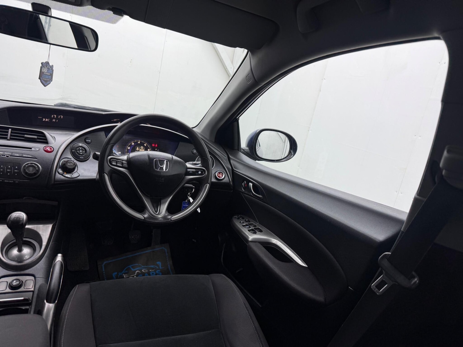 Used Honda Civic 2011 for sale - 77084483: Photo 40