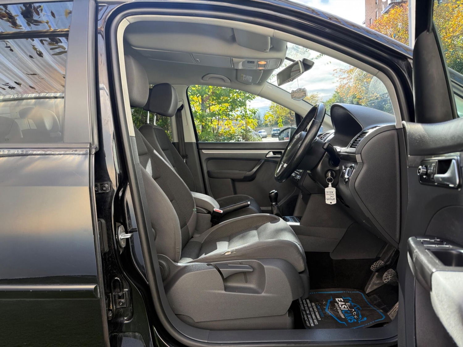 Used Volkswagen Touran 2015 for sale - 76377959: Photo 14