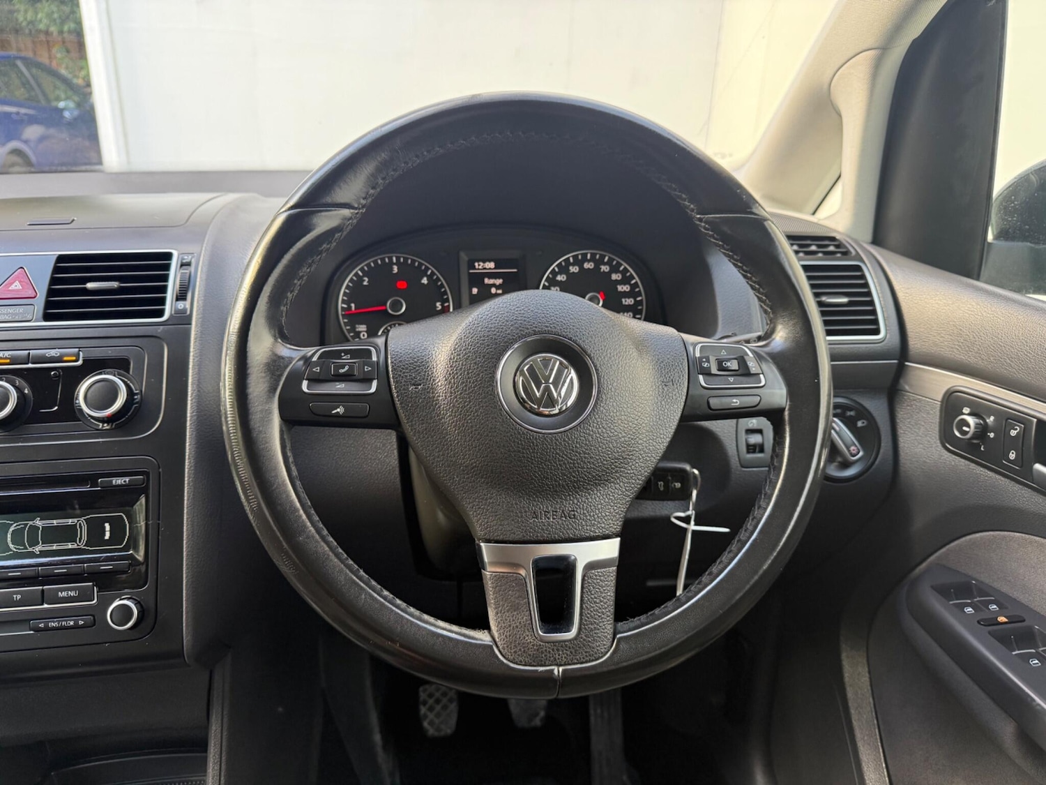 Used Volkswagen Touran 2015 for sale - 76377959: Photo 35