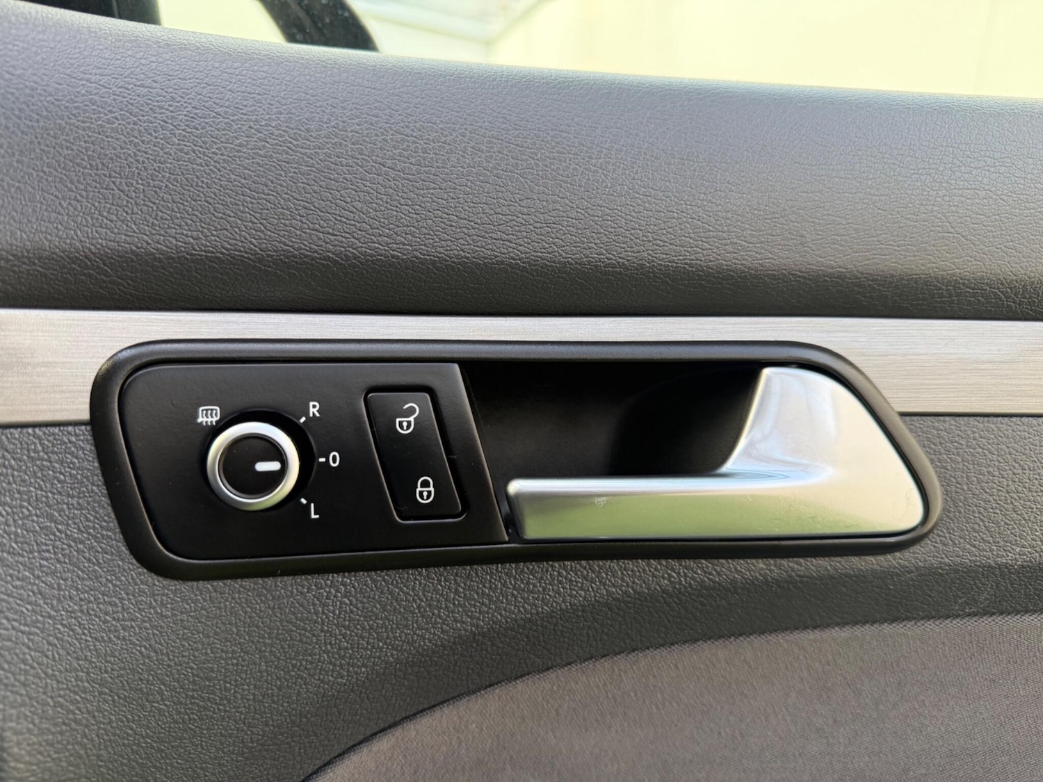 Used Volkswagen Touran 2015 for sale - 76377959: Photo 44