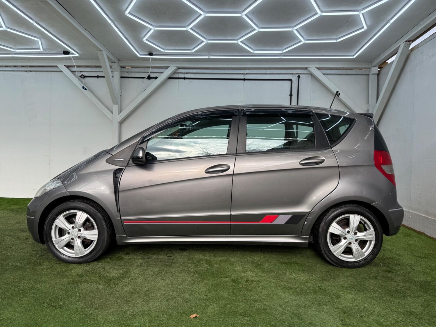 Used Mercedes-Benz A-Class 2009 for sale - 77575355: Photo 10