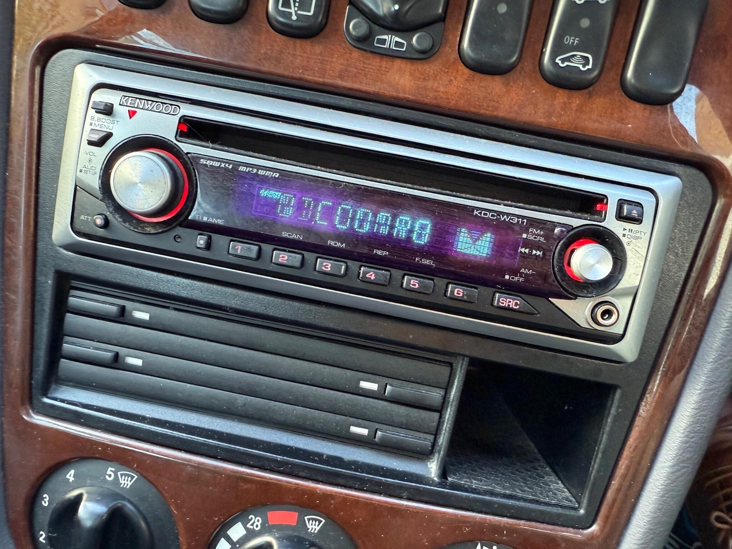 Used Mercedes-Benz A-Class for sale - 76440445: Photo 40