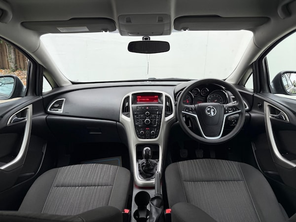 Used Vauxhall Astra 2012 for sale - 76294629: Photo 28