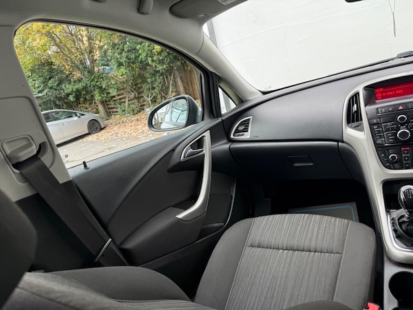 Used Vauxhall Astra 2012 for sale - 76294629: Photo 38