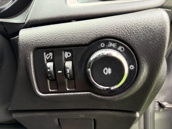 Used Vauxhall Astra 2012 for sale - 76294629: Photo 42