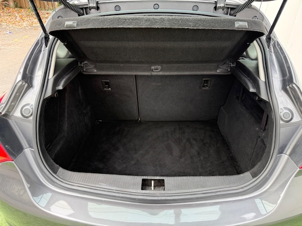 Used Vauxhall Astra 2012 for sale - 76294629: Photo 8