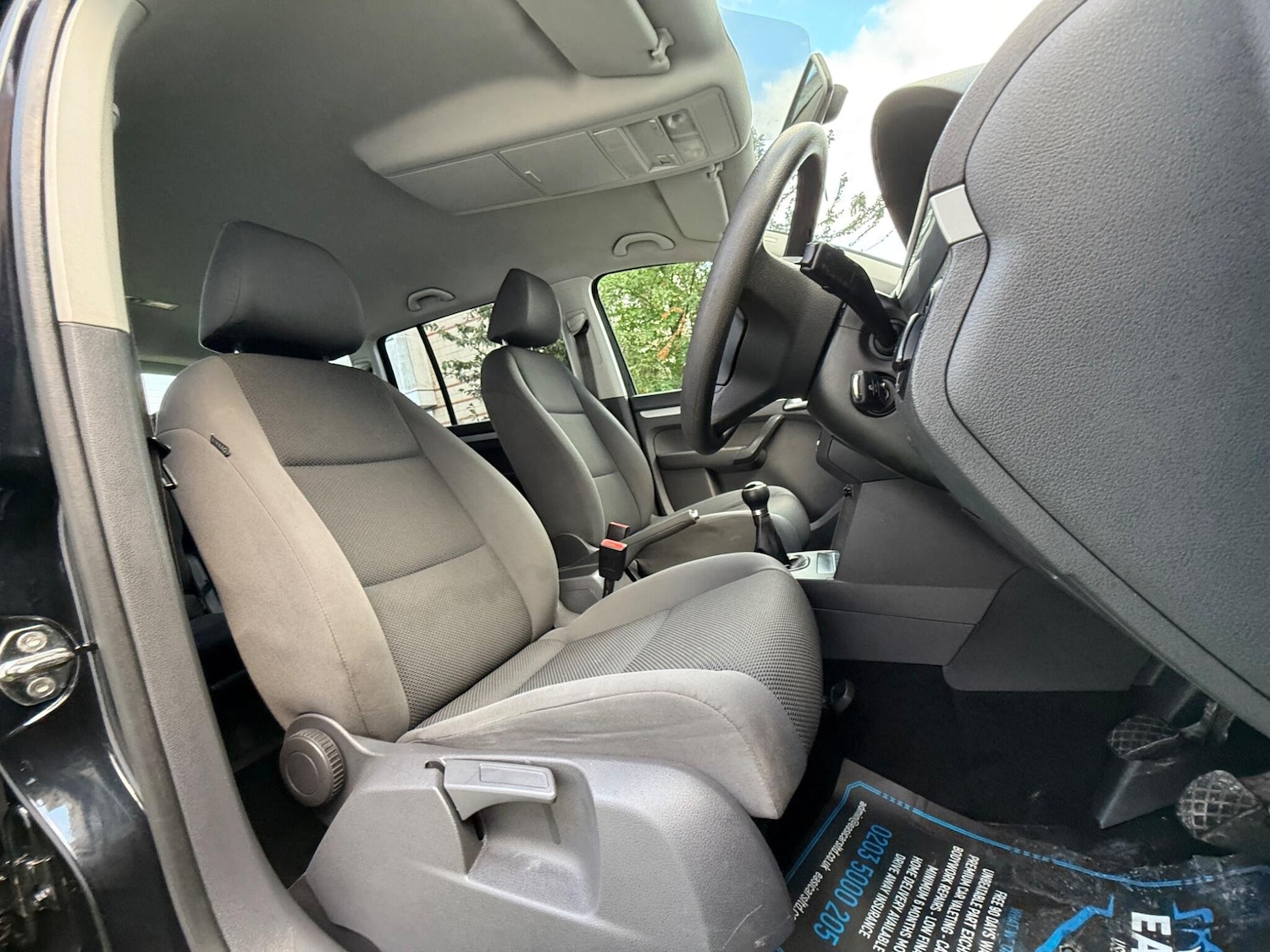 Used Volkswagen Touran for sale - 77564821: Photo 3