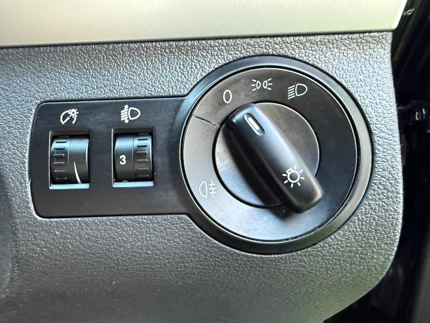 Used Volkswagen Touran for sale - 77564821: Photo 42