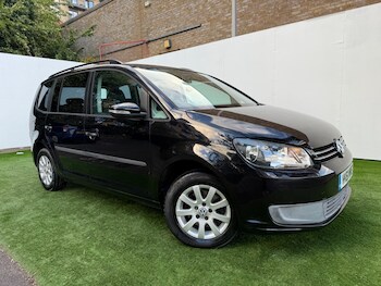 Used Volkswagen Touran 2011 for sale - 77564821: Photo