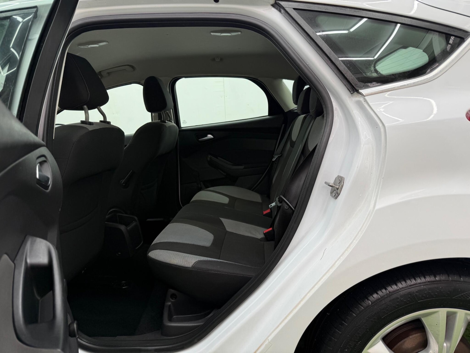 Used Ford Focus for sale - 77215317: Photo 22