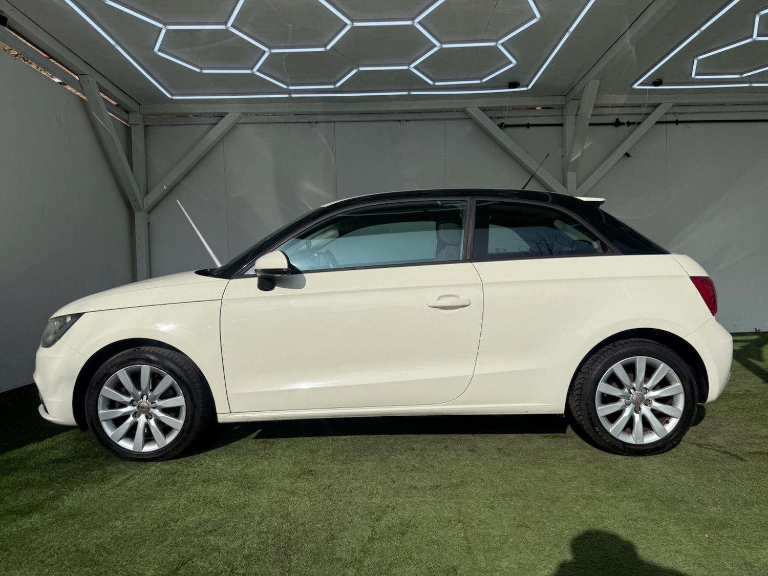 Used Audi A1 for sale - 77753413: Photo 10