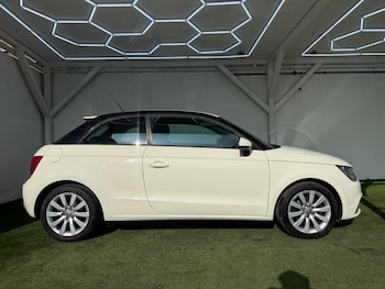 Used Audi A1 2011 for sale - 77753413: Photo