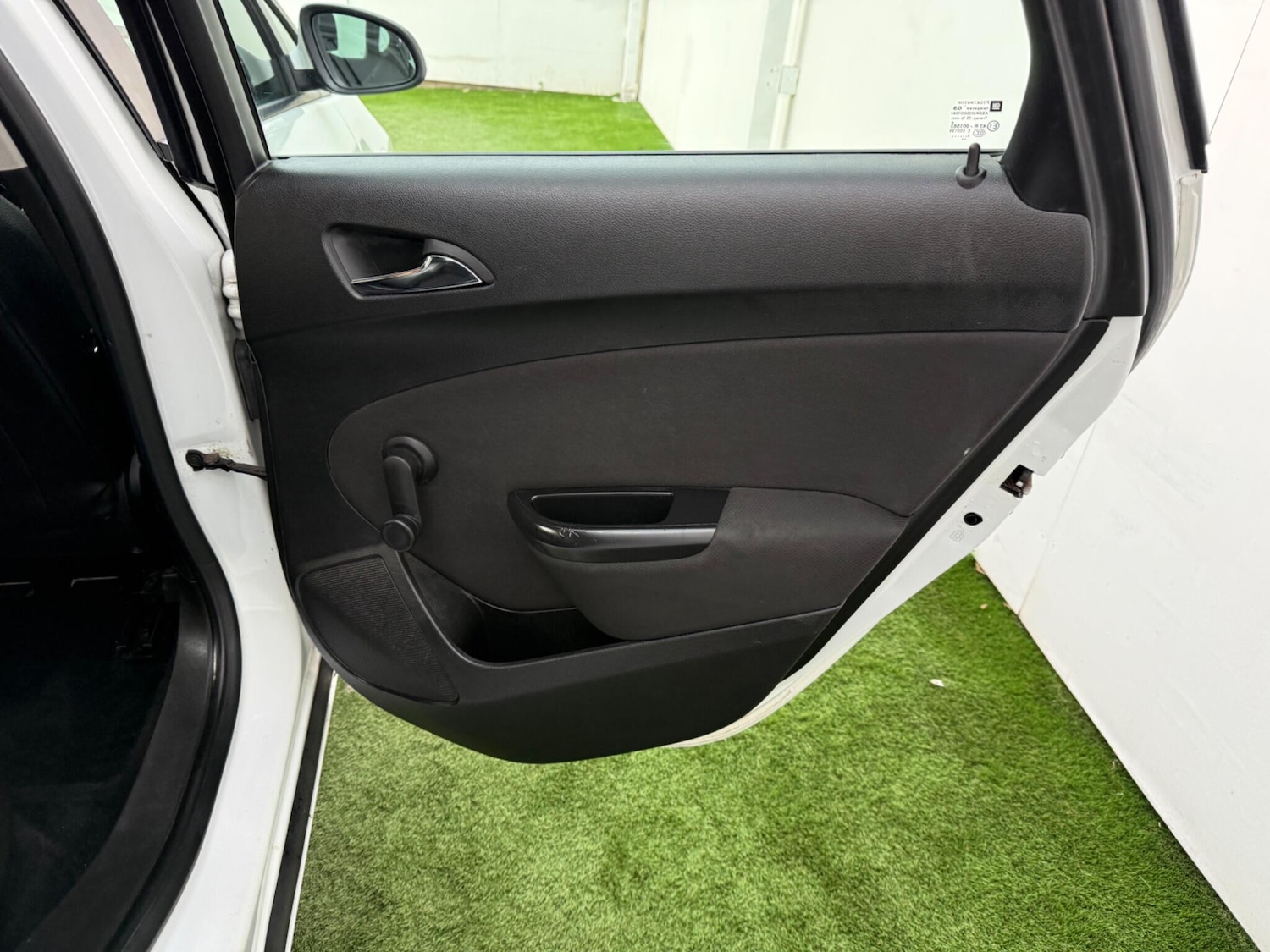 Used Vauxhall Astra 2012 for sale - 77823878: Photo 21