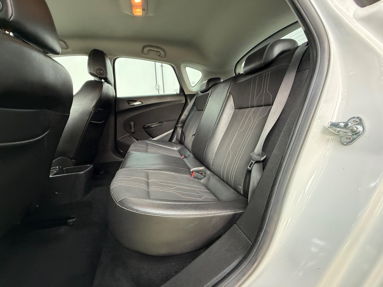 Used Vauxhall Astra 2012 for sale - 77823878: Photo 24