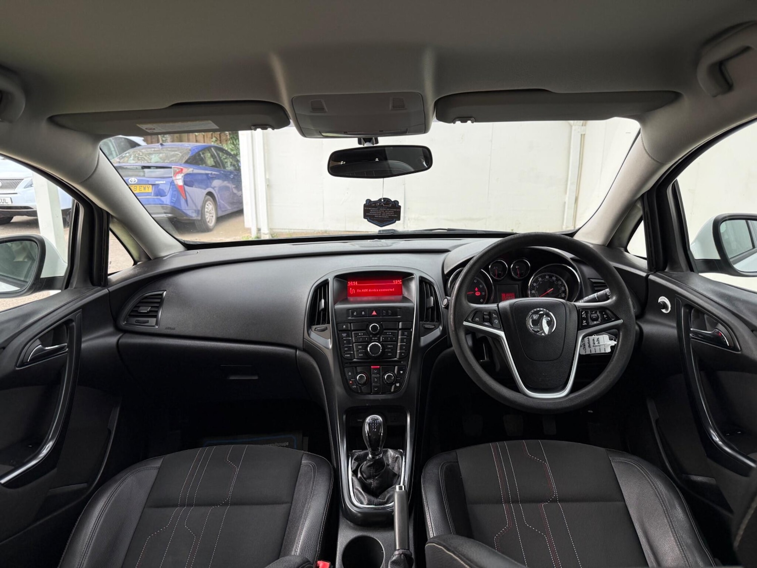 Used Vauxhall Astra 2012 for sale - 77823878: Photo 28