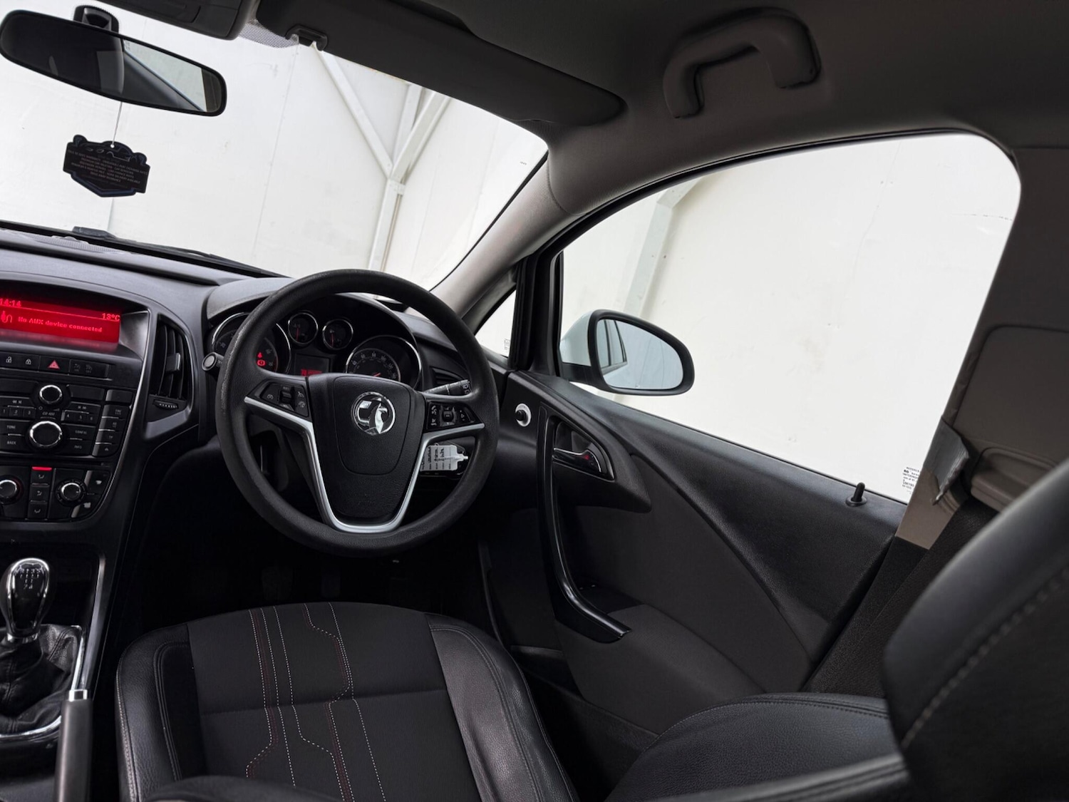 Used Vauxhall Astra 2012 for sale - 77823878: Photo 39