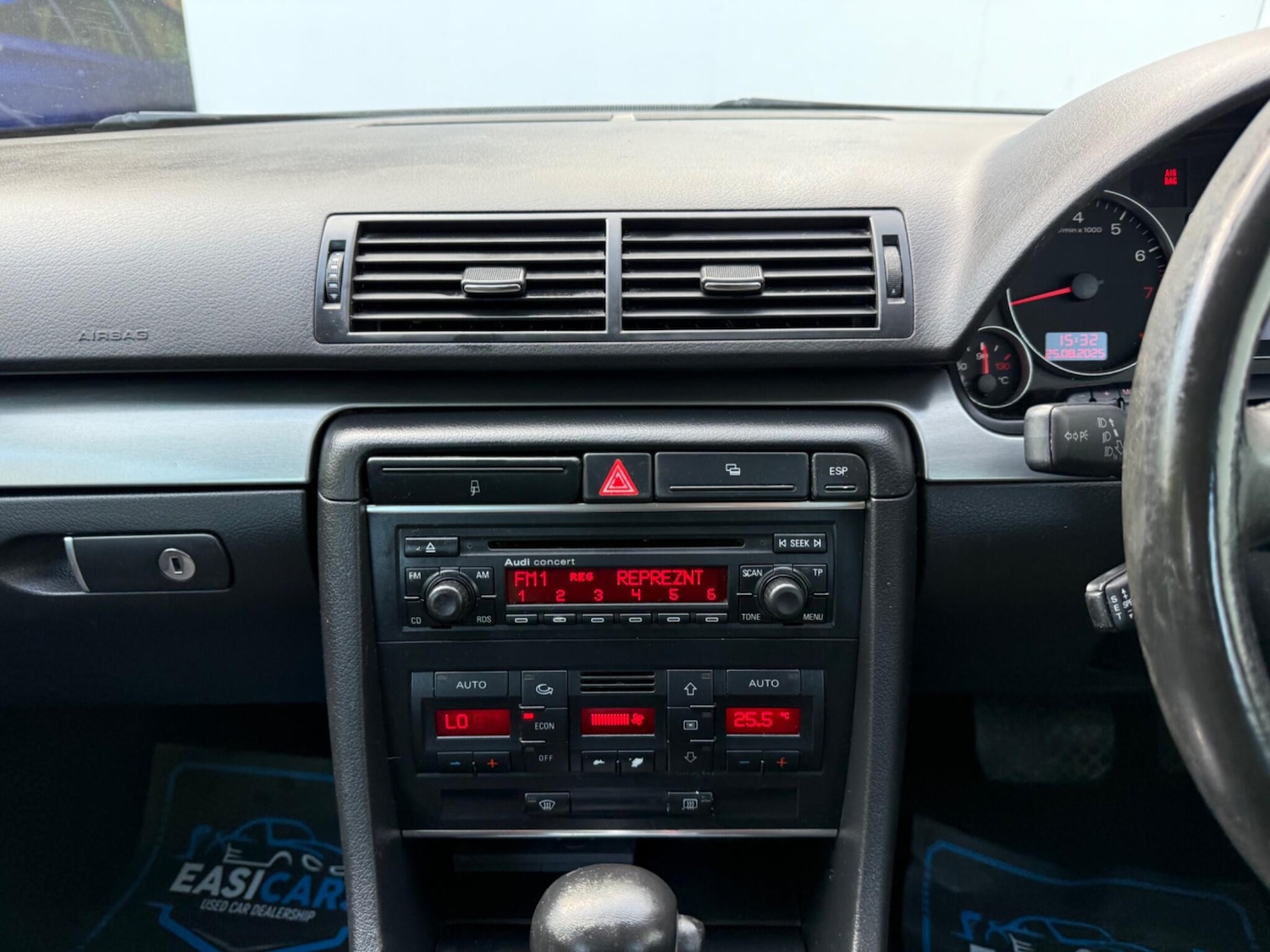 Vehicle 29