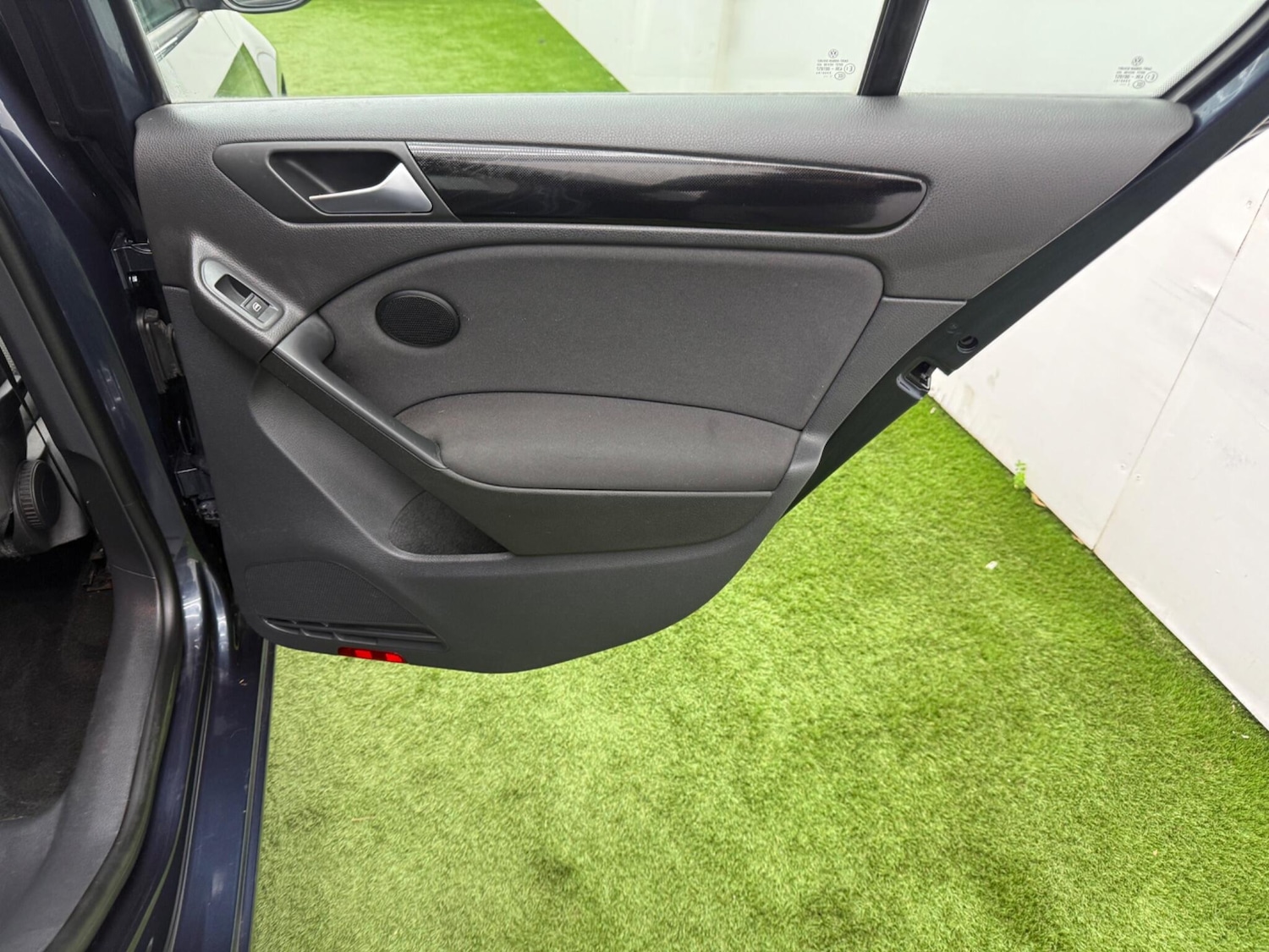 Used Volkswagen Golf 2011 for sale - 77783601: Photo 21