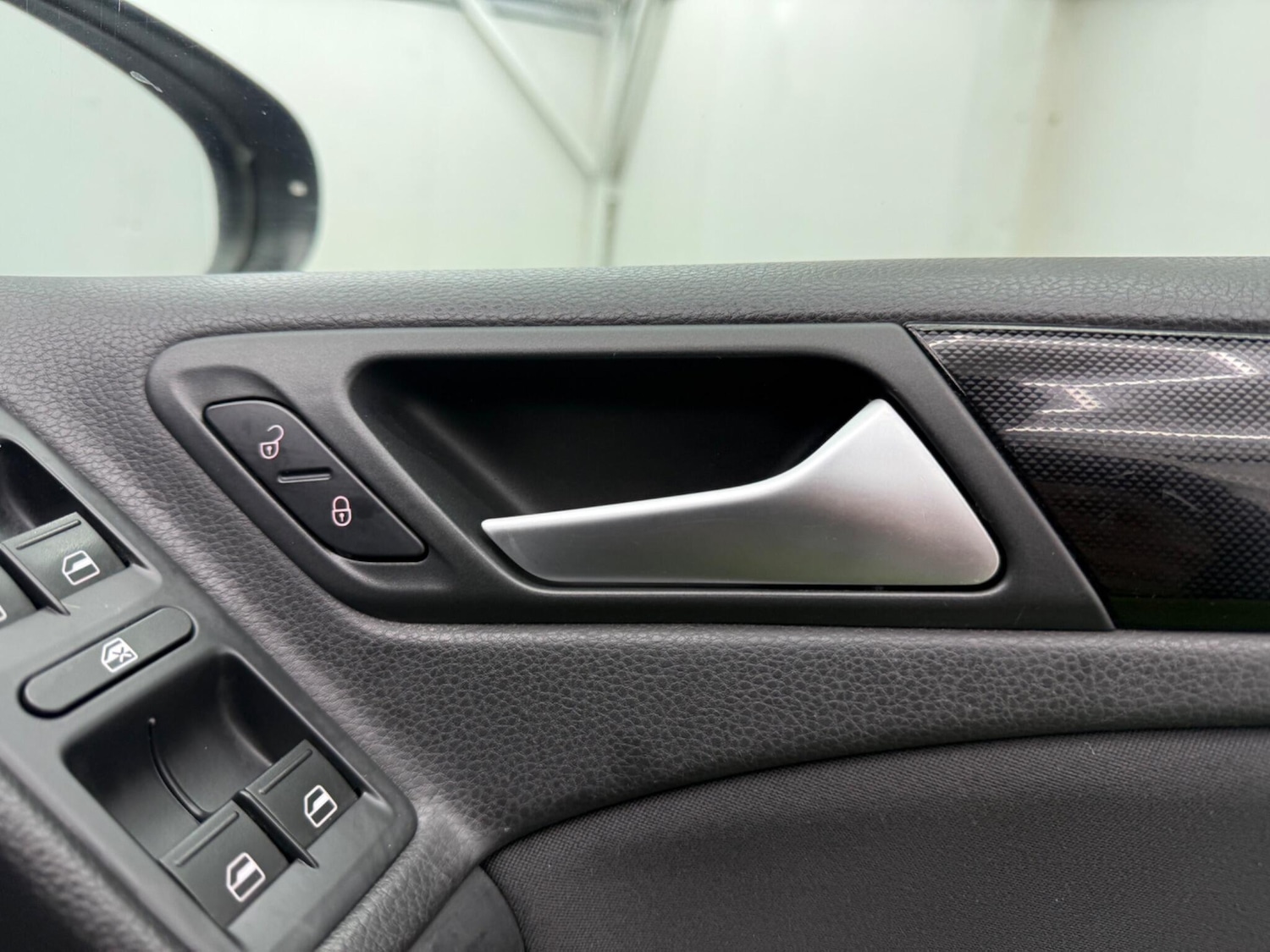 Used Volkswagen Golf 2011 for sale - 77783601: Photo 41