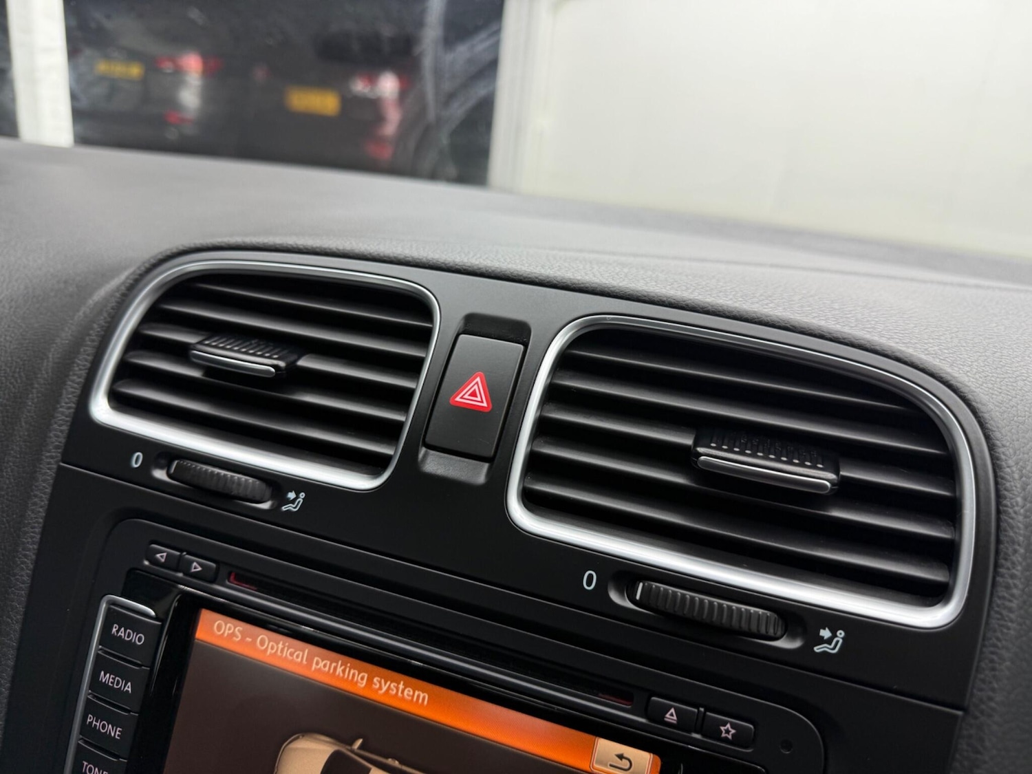 Used Volkswagen Golf 2011 for sale - 77783601: Photo 43