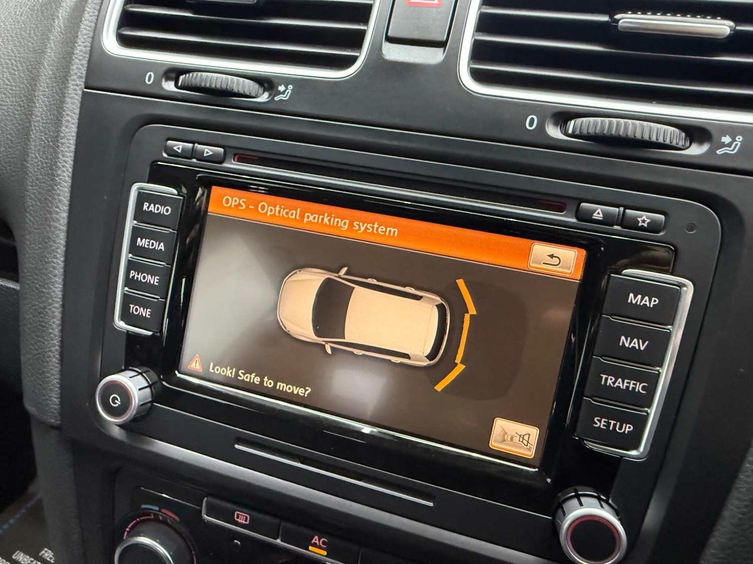 Used Volkswagen Golf 2011 for sale - 77783601: Photo 44