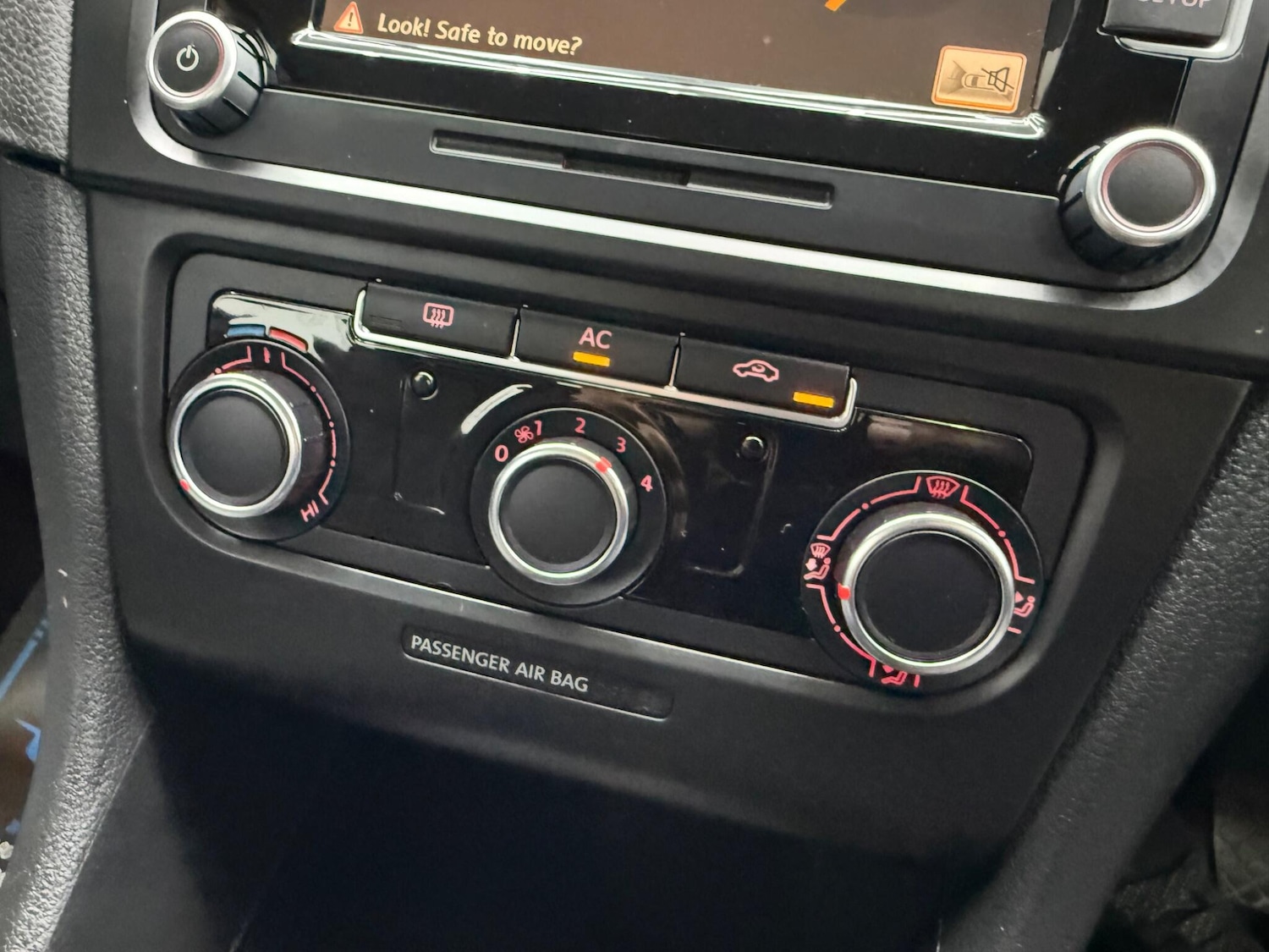 Used Volkswagen Golf 2011 for sale - 77783601: Photo 51