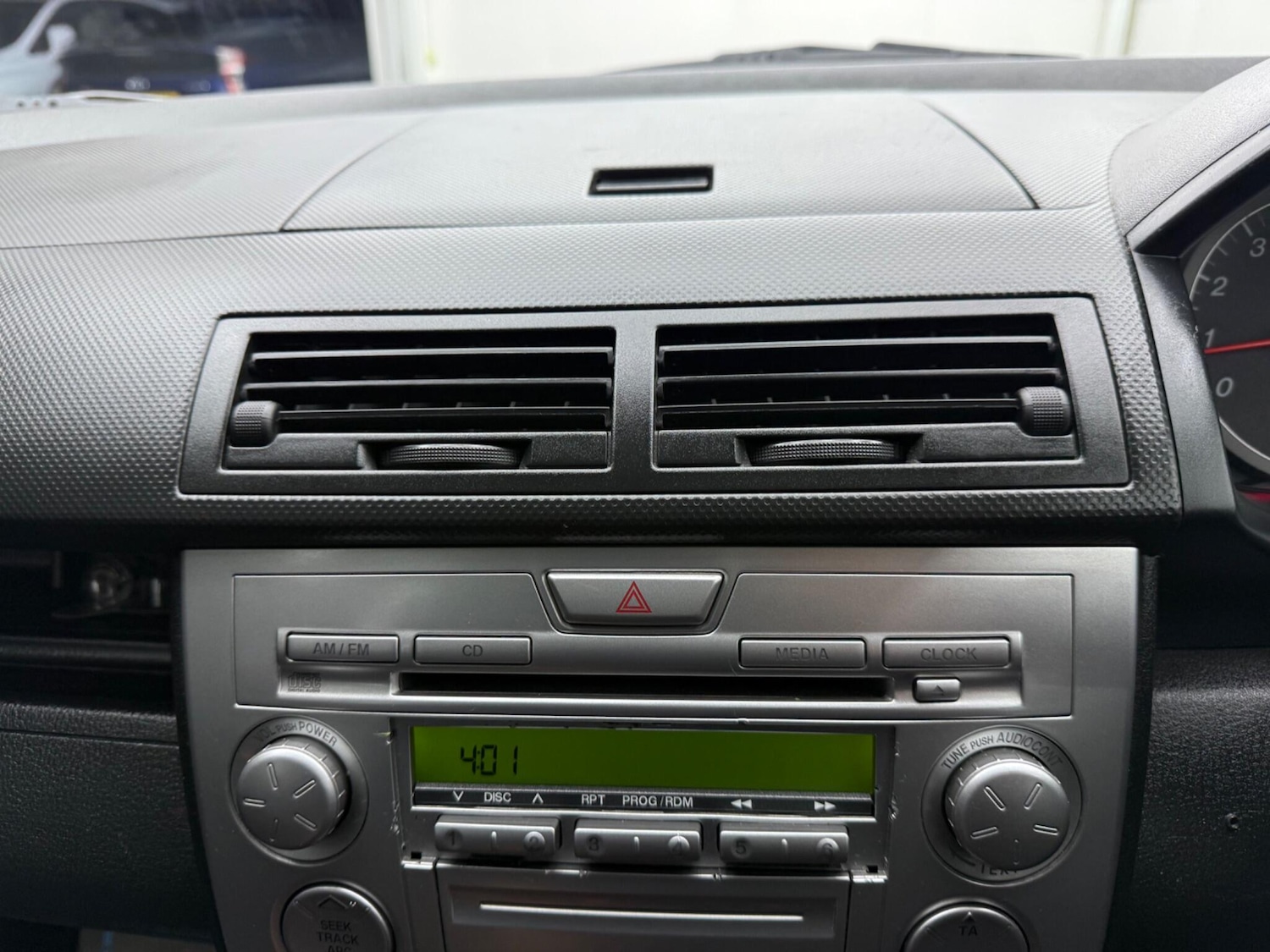 Used Mazda Mazda2 2007 for sale - 77992946: Photo 28