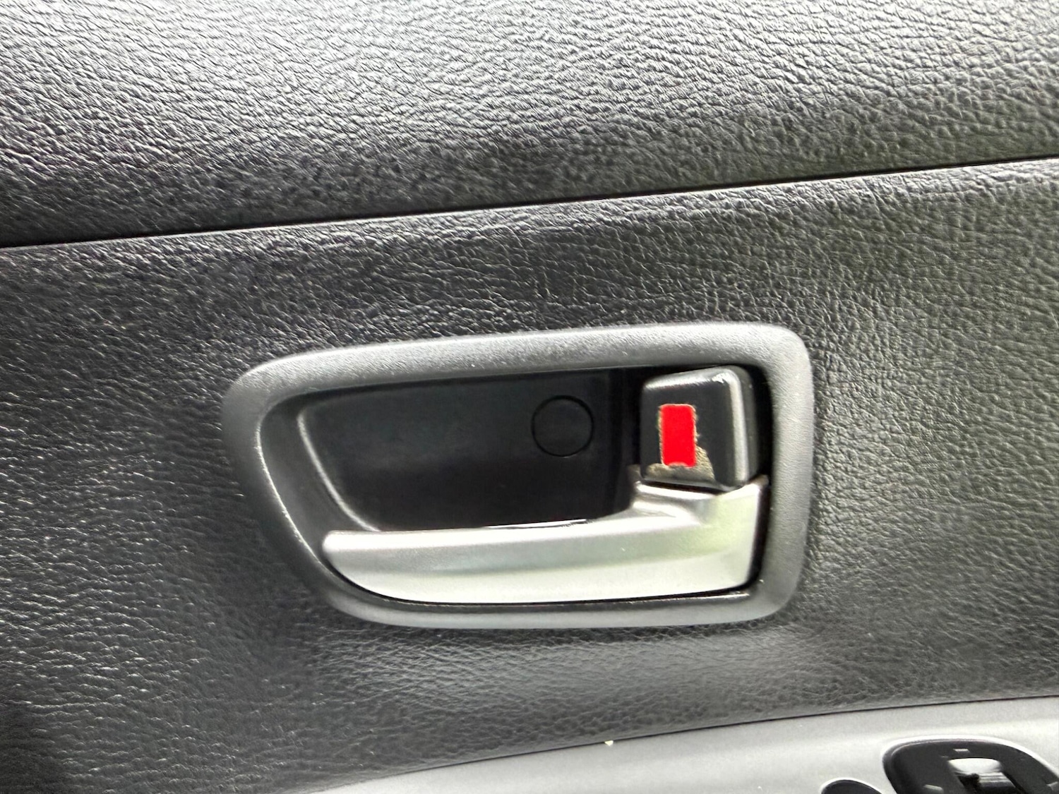 Used Mazda Mazda2 2007 for sale - 77992946: Photo 39