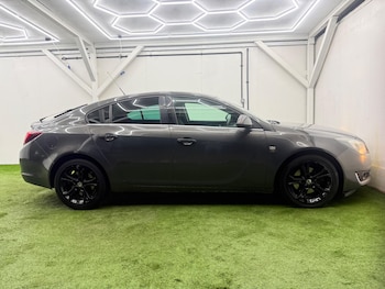 Used Vauxhall Insignia 2015 for sale - 77320881: Photo